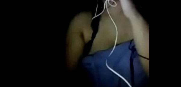  Faridpur Married girl Rima Open her boobs to her boyfriend